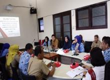 Paparan sosialisasi dan penggalian data studi pada Selasa (2/05/2017) di Ruang Rapat Bappeda Kota Makassar.